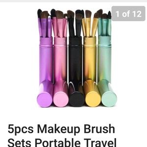 Makeup brushes choose color